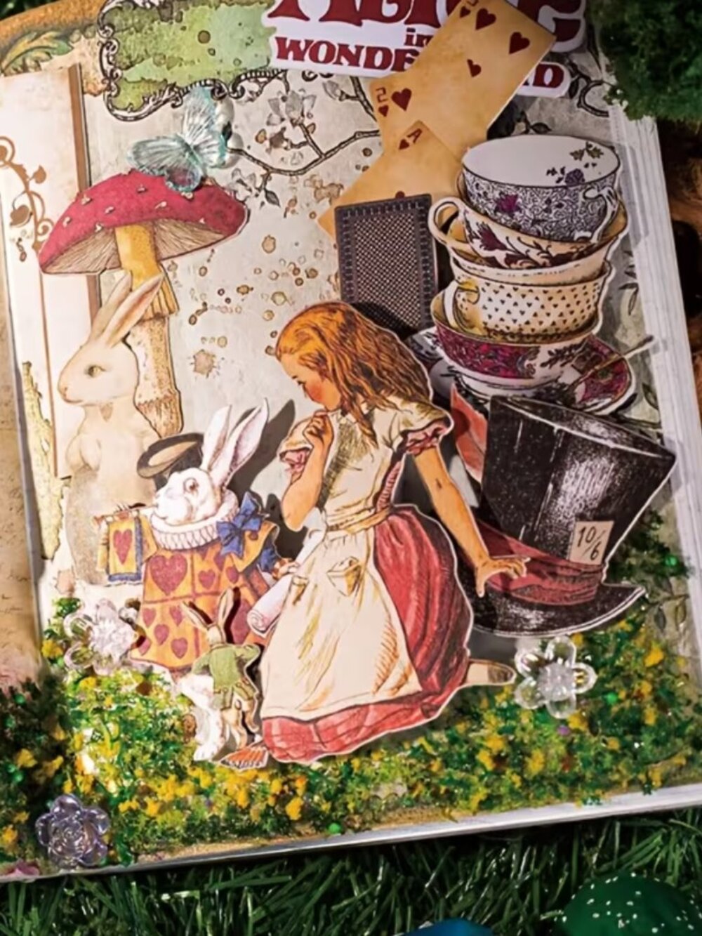 Alice's Theater Vintage Character Journal Paper Pack NWT Alice In Wonderland